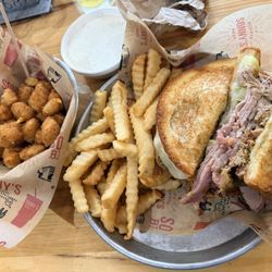 Sonny's BBQ - Sonny's Cuban Sandwich Cheese Curds Ranch Pint