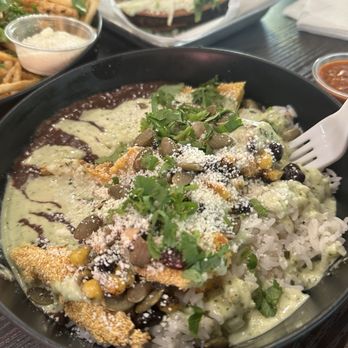 Str8 Up Tacos - Mexican Near Me - Lakewood, California