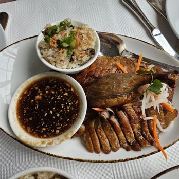 Le Colonial - Vietnamese Near Me - Chicago, Illinois