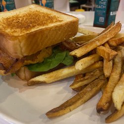 Crispy chicken sandwich