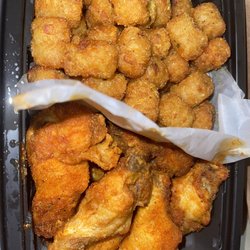 Wings Over Boston - Texas Mesquite dry rub 9 piece wings  & garlic parm tots