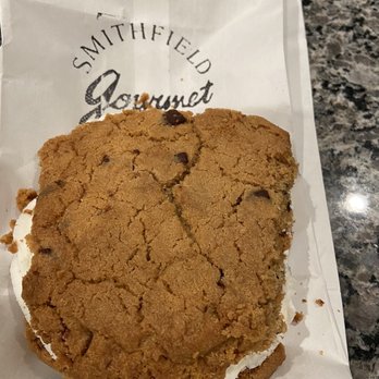 Smithfield Gourmet Bakery And Cafe - Cookie sandwich - Bakeries Near Me - Smithfield, Virginia