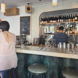 Bar Bar
