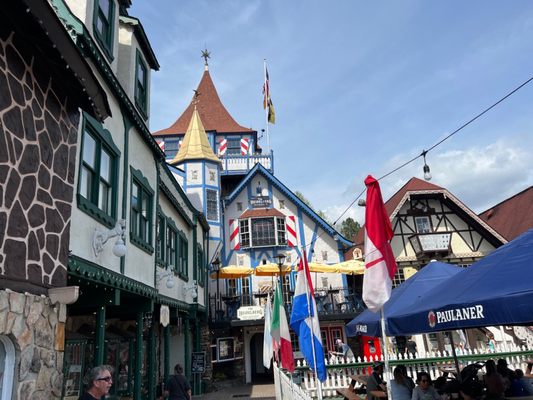 King Ludwig Biergarten by null