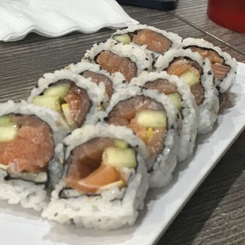 Itzavy Sushi - Lemon delight. Was different. Wished it had more of a lemon flavor. - Sushi Bars Near Me - Reno, Nevada