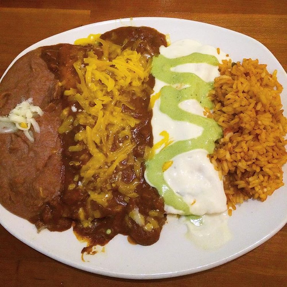 Cantina Laredo - Combination Plate! Rice, taco, enchilada and beans. Great way to get a bit of all the classics. / photo by: @bettyeatsthecity - Mexican Near Me - Bloomington, Minnesota Cantina Laredo - Combination Plate! Rice, taco, enchilada and beans. Great way to get a bit of all the classics. / photo by: @bettyeatsthecity - Mexican Near Me - Bloomington, Minnesota