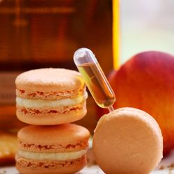 My Lovin Spoonful - Bourbon, brown butter, brown sugar, peach macarons