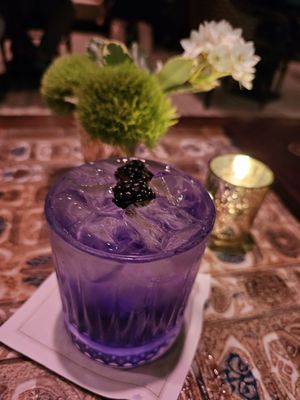 Thoroughbred Club by null