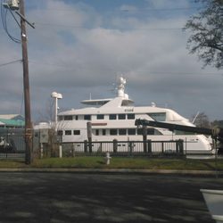 West End Park - Huge boat