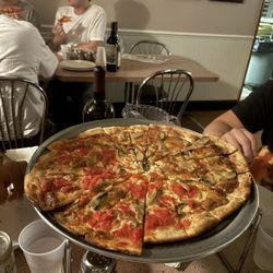 Tacconelli's Pizzeria - Half mushroom with tomatoes Half with just mushrooms