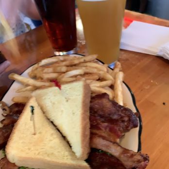 Kilroy's - BLT & karaoke night!!! - American Near Me - Springfield, Virginia