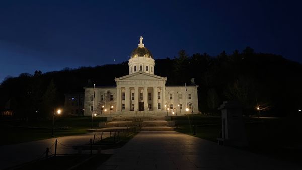 Vermont State House by null