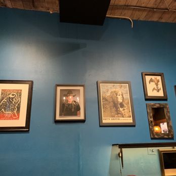 Arturo's Underground Cafe - Artistic decorations - Cafes Near Me - Austin, Texas