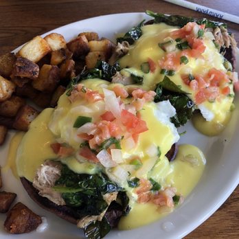 Eggs 'n Things - Kalua Pig Benedict - Breakfast & Brunch Near Me - Honolulu, Hawaii Eggs 'n Things - Kalua Pig Benedict - Breakfast & Brunch Near Me - Honolulu, Hawaii