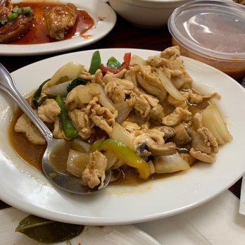 Vientian Cafe - Basil chicken - Vietnamese Near Me - Oakland, California Vientian Cafe - Basil chicken - Vietnamese Near Me - Oakland, California