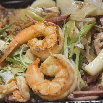 NoodleBird - Wok seared XO Noodles with Shrimp & Char Siu - Asian Fusion Near Me - Chicago, Illinois