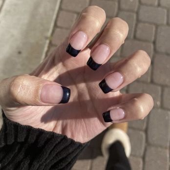 Sunshine Nails - classic black French tip. - Nail Salons Near Me - Fairfax, California Sunshine Nails - classic black French tip. - Nail Salons Near Me - Fairfax, California
