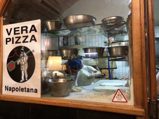 Antica Pizzeria Port’Alba by null