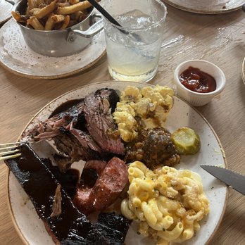 Killen's - Fries made fresh there and 1/2 of BBQ platter with some Mac and cheese and creamed corn . Soo good! - Southern Near Me - Houston, Texas Killen's - Fries made fresh there and 1/2 of BBQ platter with some Mac and cheese and creamed corn . Soo good! - Southern Near Me - Houston, Texas