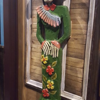 Antojo Tacos + Tequila - womens' washroom - Mexican Near Me - Halifax, Nova Scotia