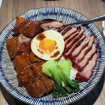 Mom Kitchen - BBQ combination rice - Hong Kong Style Cafe Near Me - San Diego, California Mom Kitchen - BBQ combination rice - Hong Kong Style Cafe Near Me - San Diego, California