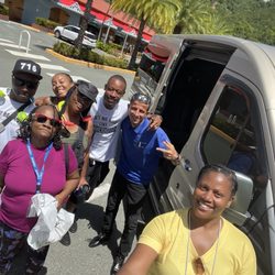 Big Love Taxi - Buffalo, NY crew meets Zac in St. Thomas, USVI