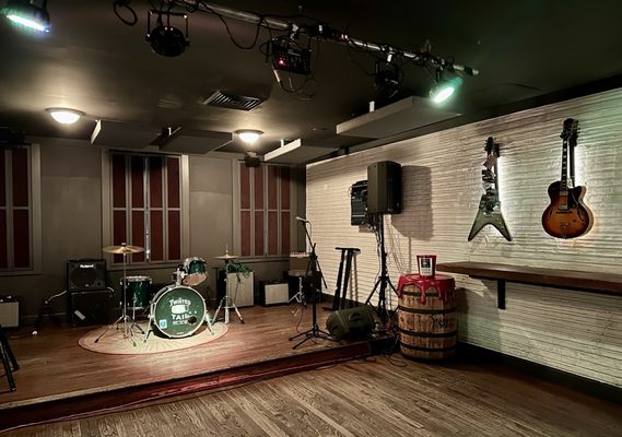 The Twisted Tail by null