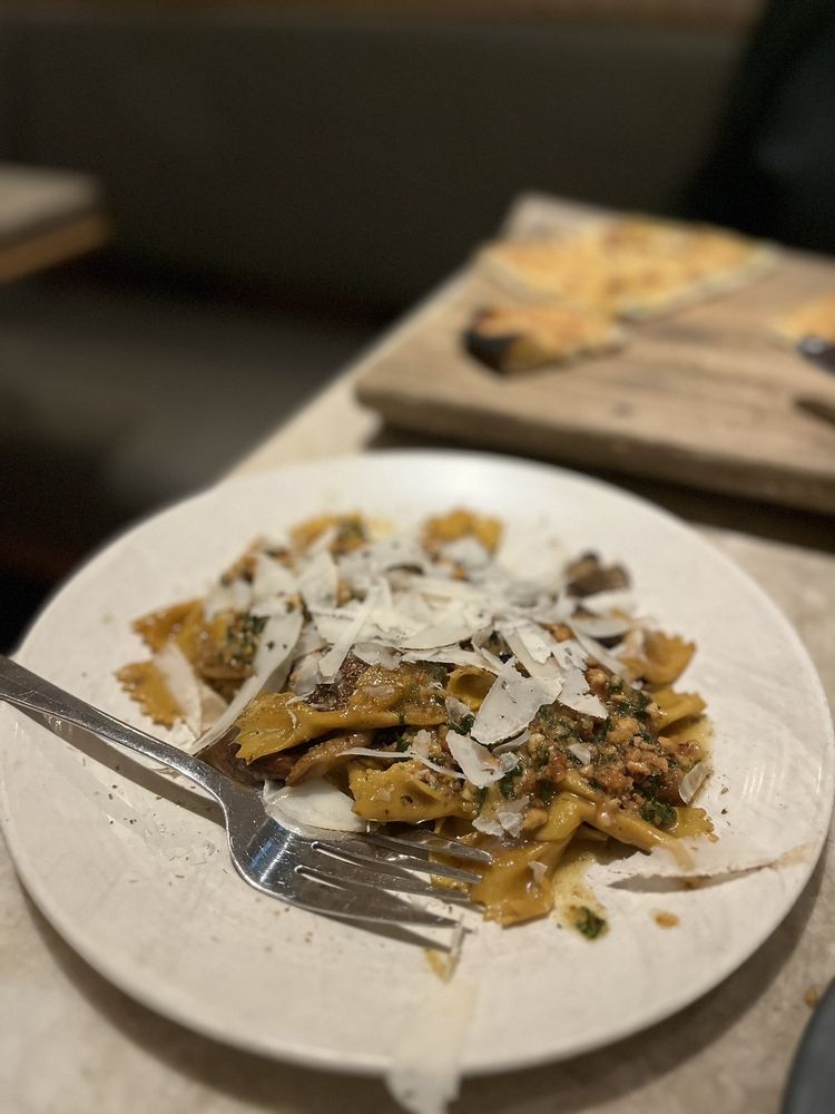 AVEC RIVER NORTH Updated September 2024 661 Photos & 251 Reviews 141 W Erie St, Chicago