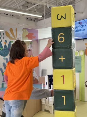 Huckleberry Play by null