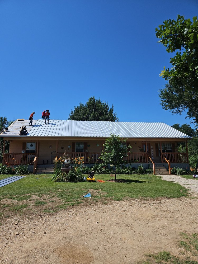 Slide of Cardinal Roofing and Exteriors