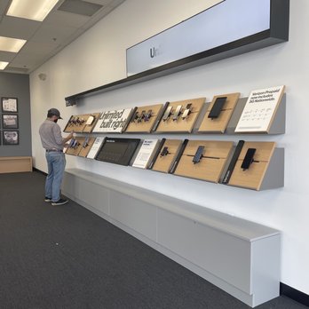 Verizon Authorized Retailer, TCC - Mobile Phones Near Me - Livonia, Michigan Verizon Authorized Retailer, TCC - Mobile Phones Near Me - Livonia, Michigan