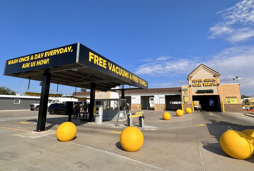 SUPER CLEAN CAR WASH Updated August 2024 11 Reviews 206 E Blvd N