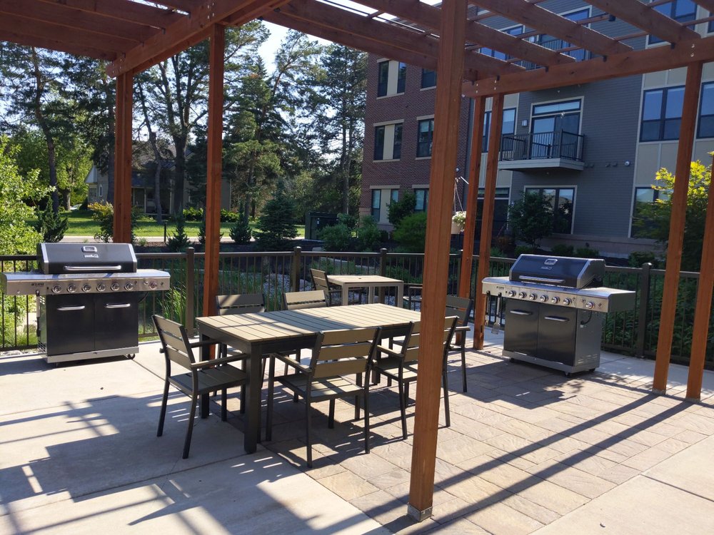 ARTESA APARTMENTS Updated June 2024 11130 N Buntrock Ave, Mequon