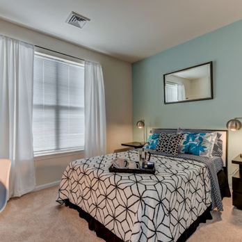 Station Square Apartments - Spacious Bedrooms With Oversized Windows - Apartments Near Me - Lansdale, Pennsylvania Station Square Apartments - Spacious Bedrooms With Oversized Windows - Apartments Near Me - Lansdale, Pennsylvania