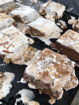 7MILE Kitchen by null