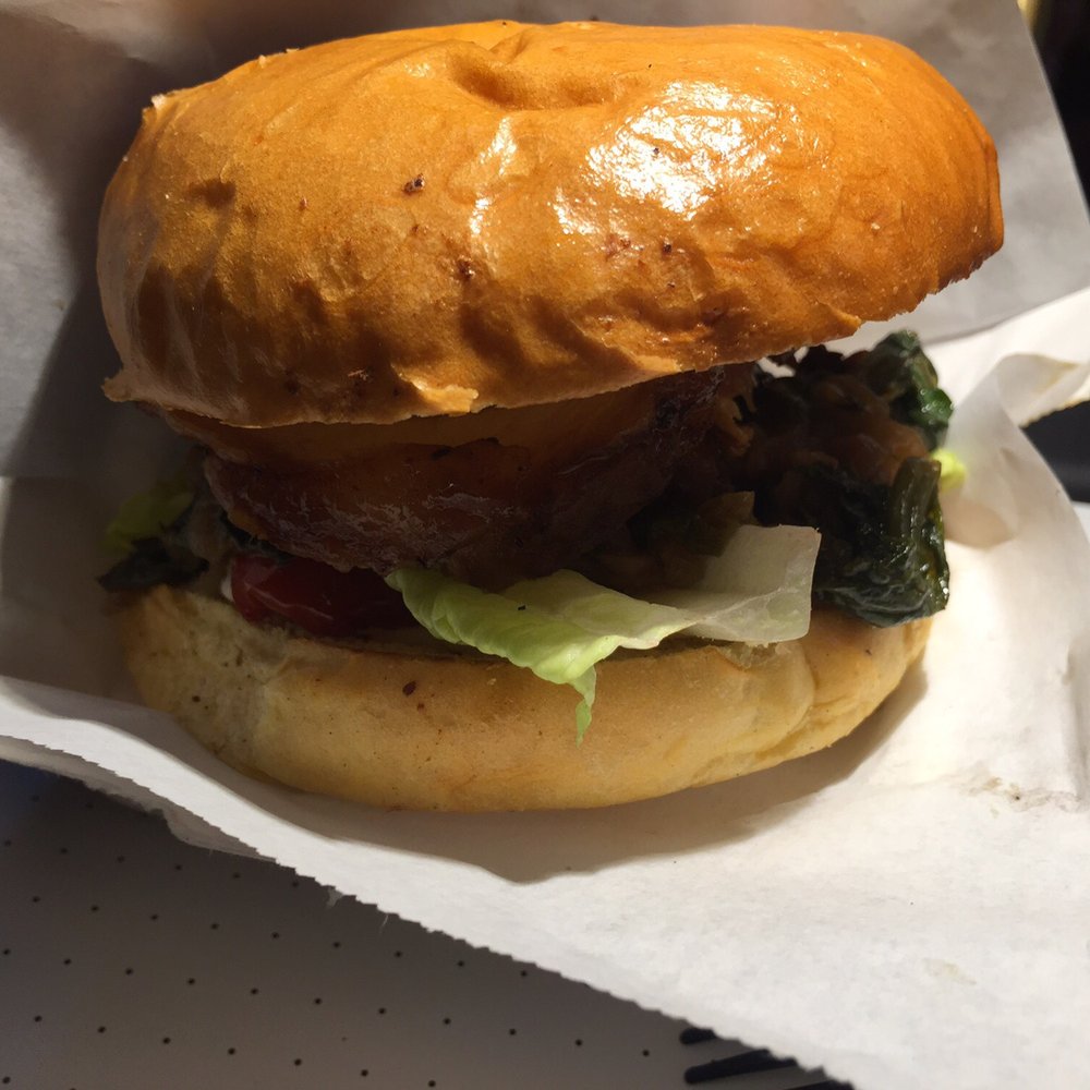 Mama - Porchetta - Chicken Shop Near Me - Stockholm, Alberta