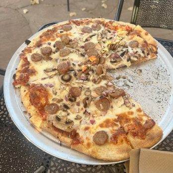 Beer Creek Brewing - Big Game Pizza   16" - Brewpubs Near Me - Santa Fe, New Mexico