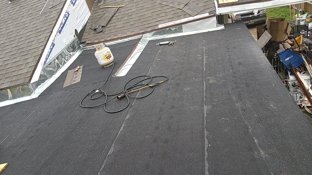 Slide of Juventino Rosas Roofing