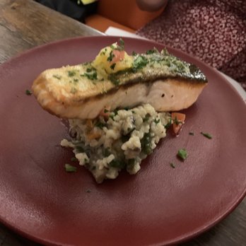 Les Lyonnais - Salmon with risotto was superb - Lyonnais Near Me - Lyon, 69 Les Lyonnais - Salmon with risotto was superb - Lyonnais Near Me - Lyon, 69