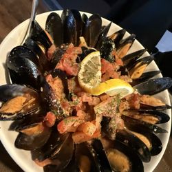 Basilico Greenville - Mussels Provencal