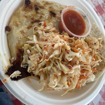 Tita's Pupuseria Truck - Pupusa - Mexican Near Me - Buttonwillow, California