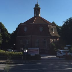 Stadtteil Niendorf - Kirche Niendorfer Marktplatz
