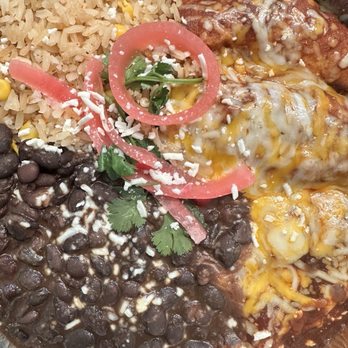 Dos Coyotes Border Cafe - Beef Red Chile Enchilada Plate - Tex-Mex Near Me - San Ramon, California