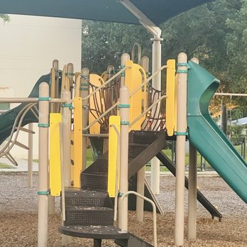 Greenleaf Park - Parks Near Me - Oakland Park, Florida