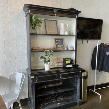 Hojas Tea House - Such a vibe - Coffee & Tea Near Me - San Pedro, California Hojas Tea House - Such a vibe - Coffee & Tea Near Me - San Pedro, California