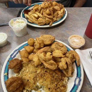 JUNIOR’S SEAFOOD RESTAURANT & GRILL - CLOSED - 144 Photos & 167 Reviews - 9349 N Main St ...