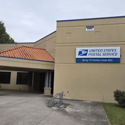 US Post Office - Signage & Entrance