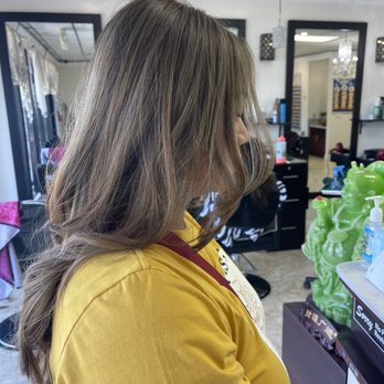 Strands Beauty Salon - Nail Salons Near Me - Vallejo, California