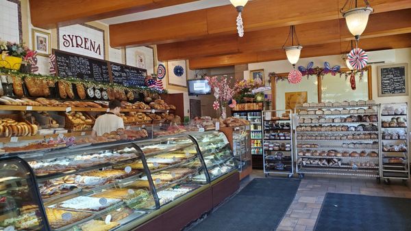 Syrena Bakery by null