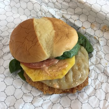 Braum's - Aloha Crispy Chicken Sandwich - Ice Cream & Frozen Yogurt Near Me - Edmond, Oklahoma